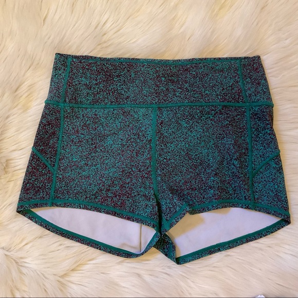 Lululemon In Movement Shorts - Size 12 - Everlux - Ditzy Spritz / Teal Media - Picture 3 of 11